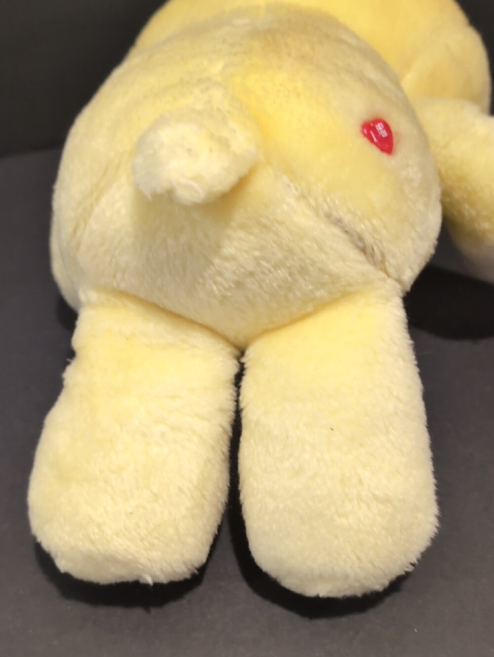 Vintage Kenner Care Bears Yellow Birthday Bear Plush Cupcake Belly 1983 - Picture 7 of 10